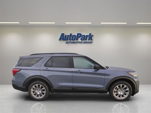 New 2026 Ford Explorer Active image 8