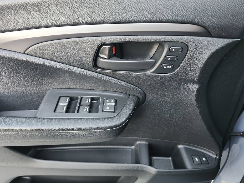 Used 2022 Honda Passport EX-L image 23