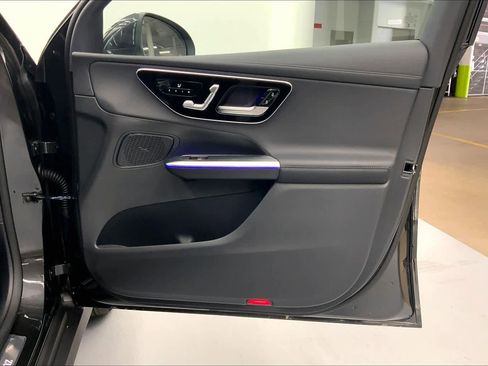 New 2026 Mercedes-Benz GLC 300 4MATIC image 11