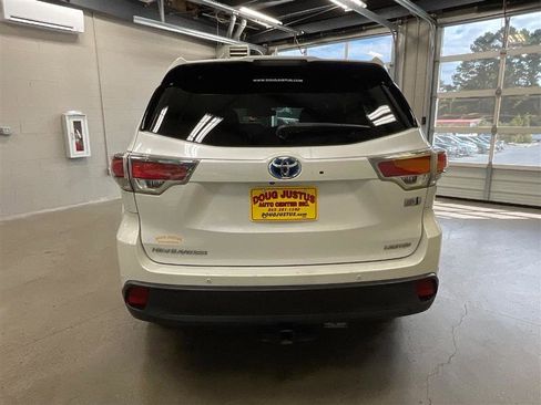 Used 2016 Toyota Highlander Limited image 4