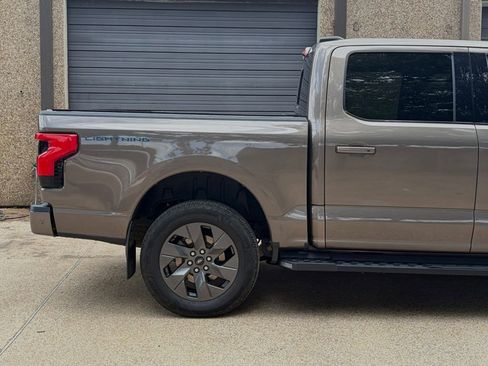 Used 2022 Ford F150 Lightning Lariat w/ Equipment Group 511A High AWD/4WD image 17