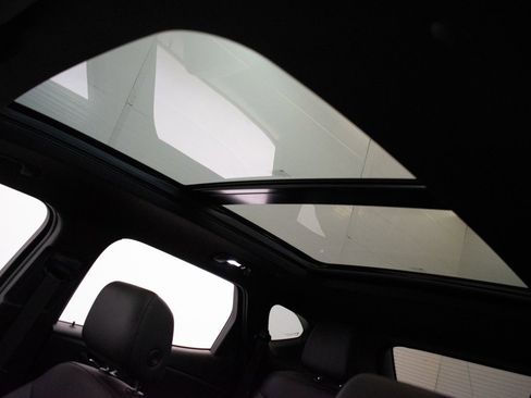 Used 2021 Chevrolet Blazer RS w/ Enhanced Convenience Package image 21