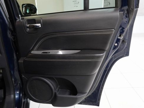 Used 2015 Jeep Compass 4WD image 28