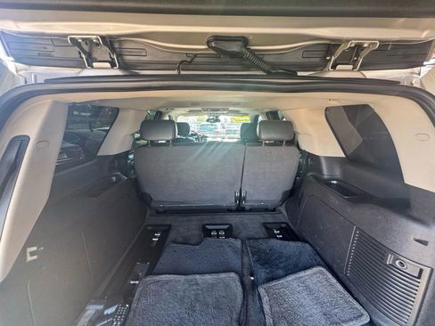 Used 2007 Cadillac Escalade AWD w/ Information Package image 12