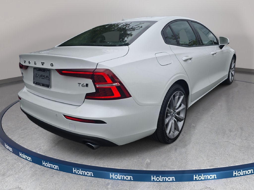 Used 2021 Volvo S60 T6 Momentum w/ Premium Package AWD/4WD image 6