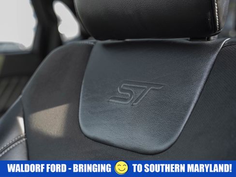 Used 2019 Ford Edge ST w/ Convenience Package image 36