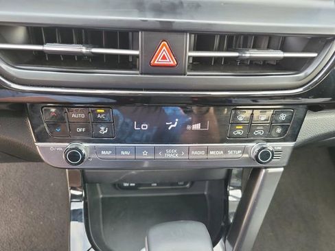 Used 2025 Kia Seltos S FWD image 24