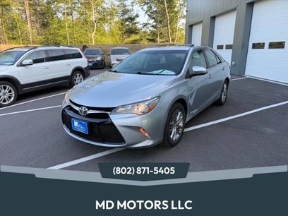 Used 2016 Toyota Camry SE w/ Moonroof Package