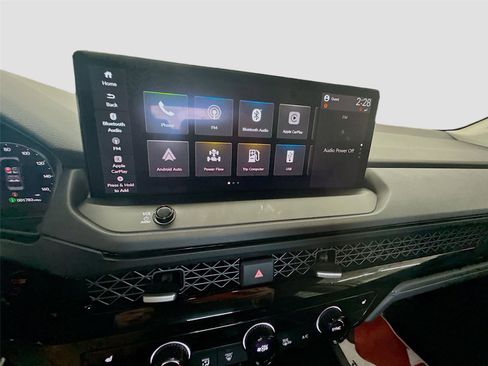 Used 2025 Honda Accord EX-L image 10