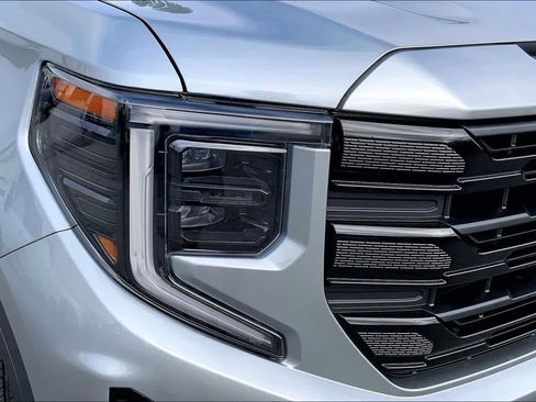 New 2026 GMC Sierra 1500 Elevation w/ Preferred Package AWD/4WD image 13