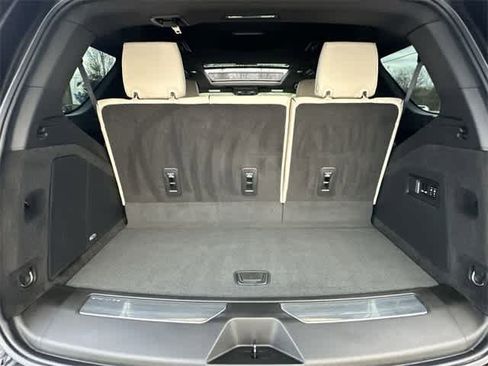 Used 2023 Cadillac Escalade Sport w/ LPO, ONYX Package image 28