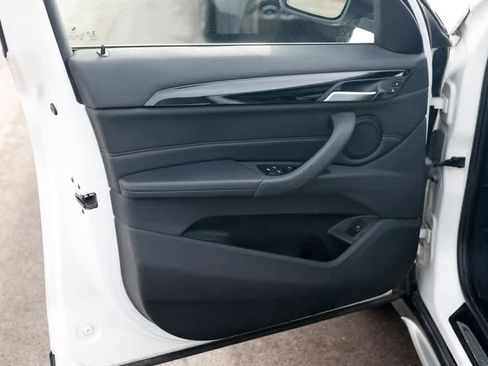 Used 2018 BMW X1 xDrive28i image 32