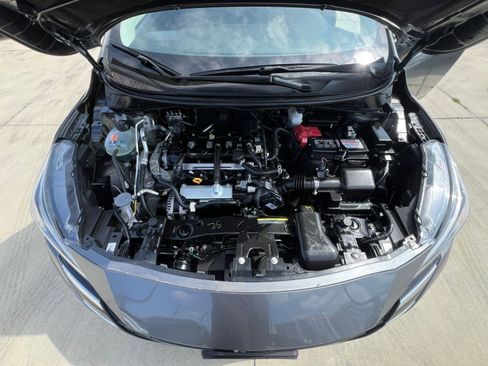 Used 2025 Nissan Versa SV FWD image 37
