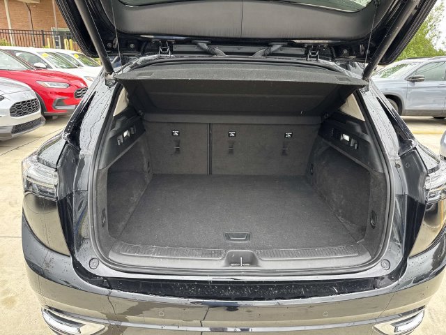 Used 2023 Buick Envision Avenir FWD image 8