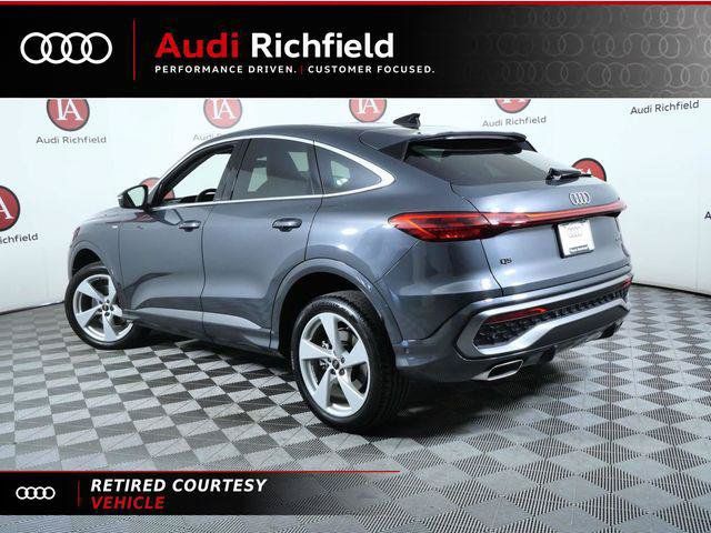Used 2025 Audi Q5 Premium Plus w/ Premium Plus AWD/4WD image 7