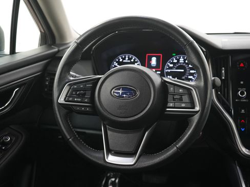 Used 2024 Subaru Outback Premium AWD/4WD image 17