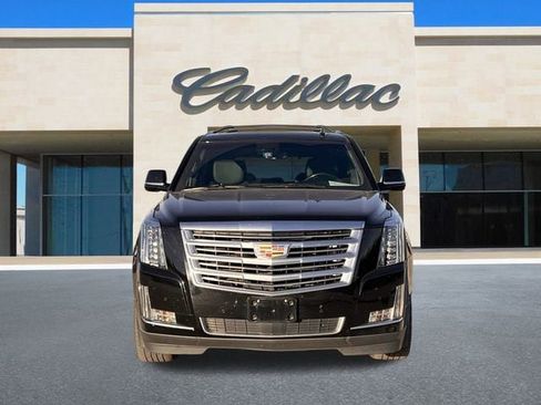 Used 2018 Cadillac Escalade Platinum image 7
