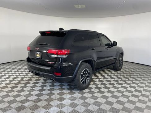 Used 2019 Jeep Grand Cherokee Trailhawk w/ Trailhawk Luxury Group AWD/4WD image 20