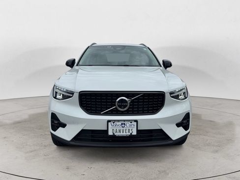 Used 2026 Volvo XC40 B5 Plus w/ Protection Package Premier AWD/4WD image 30