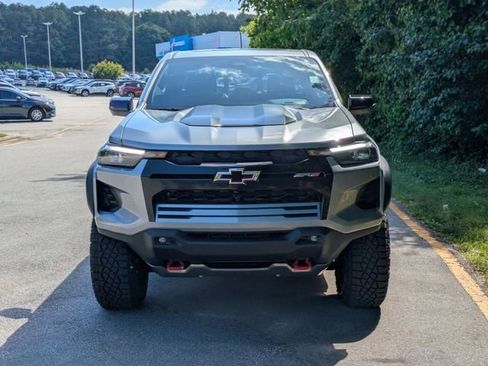 New 2026 Chevrolet Colorado ZR2 w/ Technology Package AWD/4WD image 6