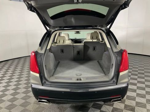 Used 2018 Cadillac XT5 Luxury w/ Driver Awareness Package image 30