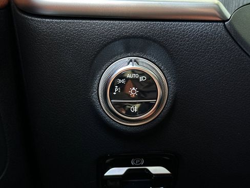 New 2025 Mercedes-Benz C 300 4MATIC Sedan image 26