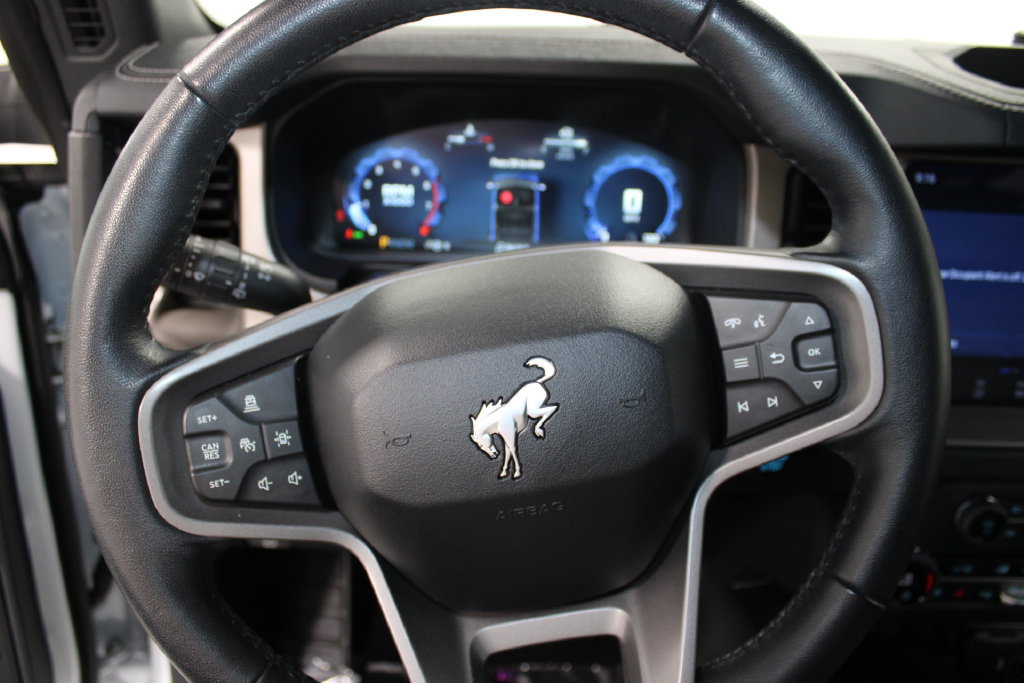 Used 2025 Ford Bronco Outer Banks AWD/4WD image 33