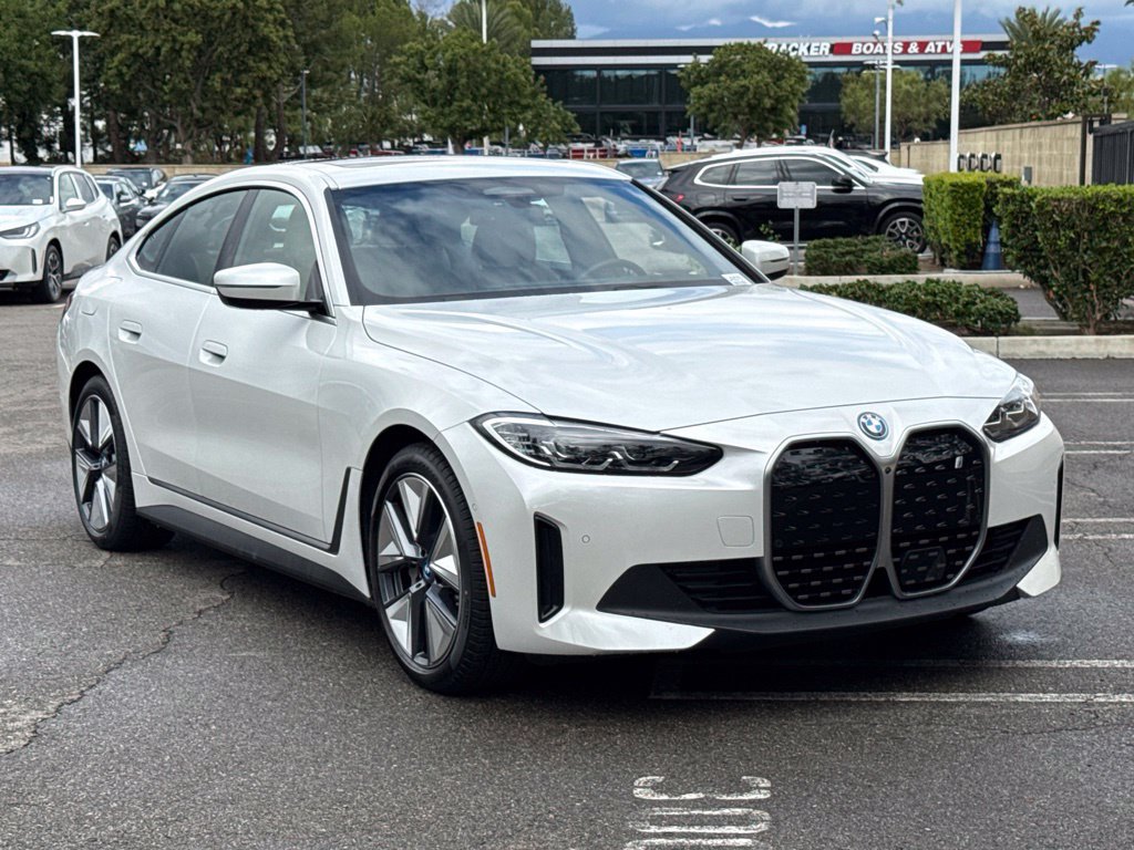Certified 2024 BMW i4 eDrive40 w/ Premium Package RWD image 6