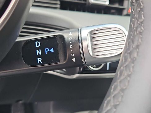 Used 2024 Hyundai Ioniq 5 SEL RWD image 32