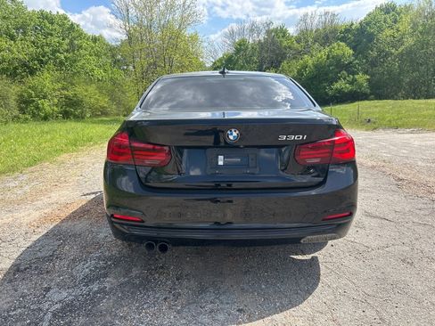 Used 2018 BMW 330i Sedan RWD image 4