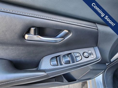 Used 2023 Nissan Sentra SV FWD image 9