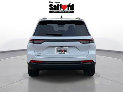 New 2025 Jeep Grand Cherokee Altitude AWD/4WD image 8