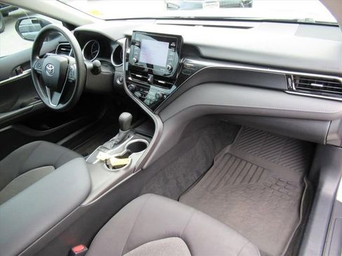 Used 2024 Toyota Camry LE image 11