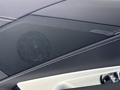 Used 2022 Chevrolet Corvette Stingray Coupe w/ 1LT image 17