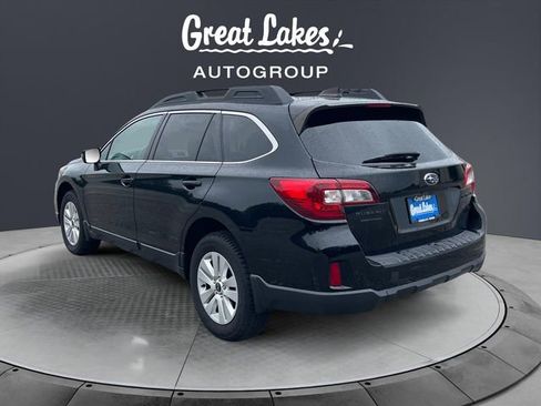 Used 2017 Subaru Outback 2.5i Premium AWD/4WD image 3