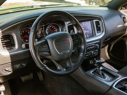 Used 2022 Dodge Charger R/T RWD image 10