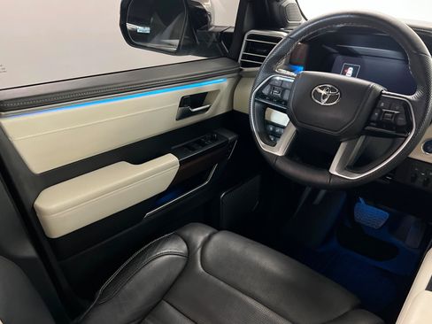 Used 2023 Toyota Sequoia Capstone AWD/4WD image 11