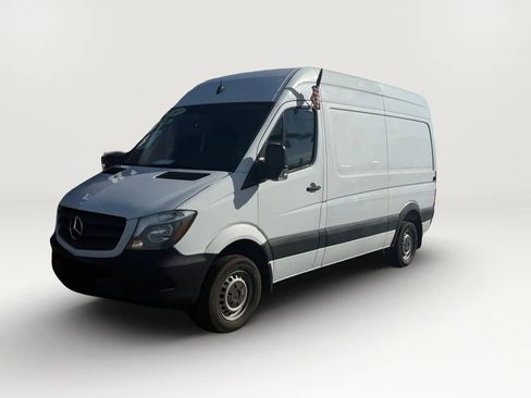 Used 2017 Mercedes-Benz Sprinter 2500 image 2