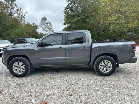 Used 2023 Nissan Frontier SV w/ SV Convenience Package image 11