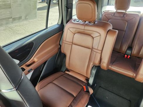 New 2026 Lincoln Aviator Reserve w/ Luxury Package image 13