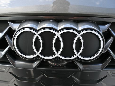 Used 2025 Audi A5 2.0T Premium Plus image 12