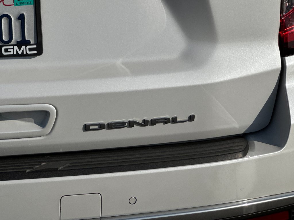 Used 2022 GMC Yukon Denali RWD image 34