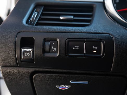 Used 2015 Chevrolet Impala LT w/ Convenience Package image 34