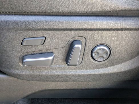 Used 2024 Hyundai Palisade Limited image 21