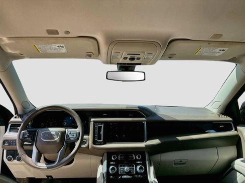 Used 2022 GMC Yukon Denali RWD image 21