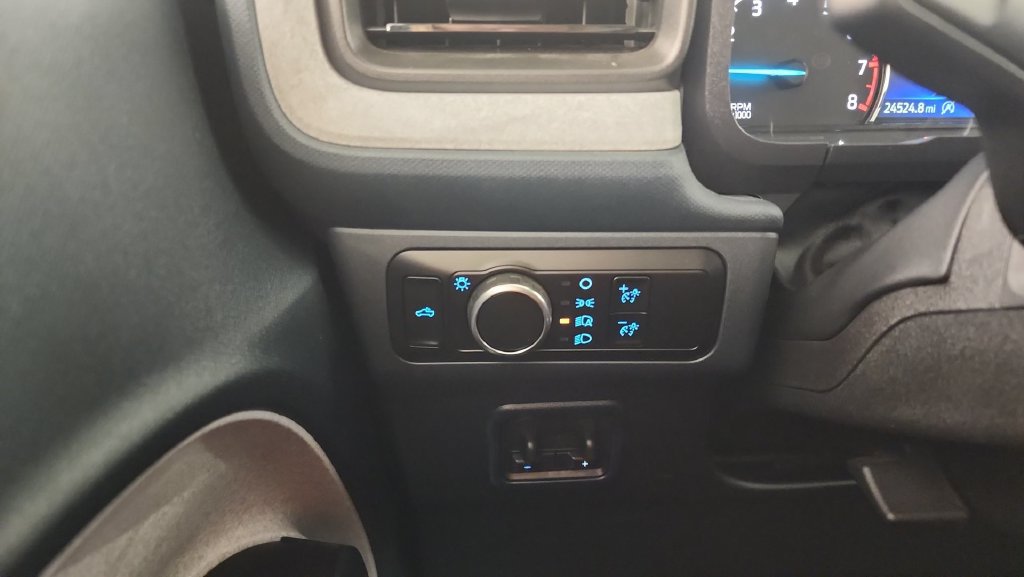 Used 2024 Ford Maverick XLT w/ Equipment Group 300A Standard AWD/4WD image 20