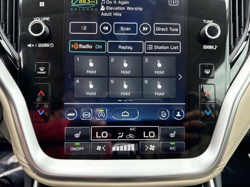 Used 2023 Subaru Outback Limited image 35