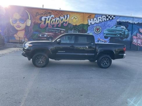 Certified 2023 Toyota Tacoma SR5 image 2