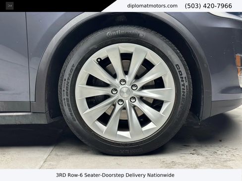 Used 2018 Tesla Model X 75D image 35