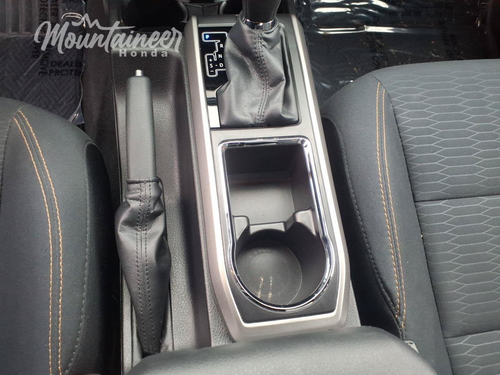 Used 2016 Toyota Tacoma SR5 RWD image 36